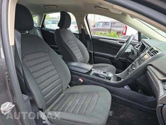 2019 Ford Fusion SE – miniatura 18