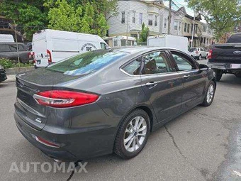 2019 Ford Fusion SE – miniatura 3
