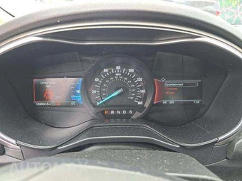 2019 Ford Fusion SE – miniatura 9