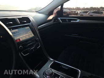2019 Ford Fusion SE - miniatura 11
