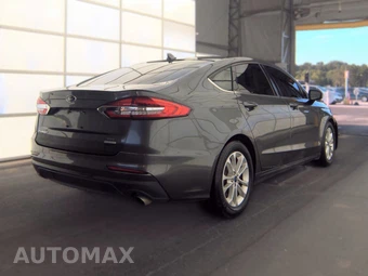 2019 Ford Fusion SE - miniatura 4