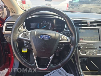 2019 Ford Fusion SE – miniatura 10