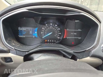 2019 Ford Fusion SE – miniatura 9