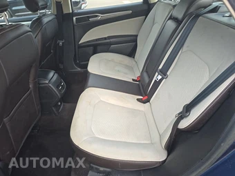 2019 Ford Fusion SE – miniatura 13