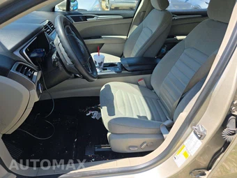 2019 Ford Fusion SE – miniatura 3
