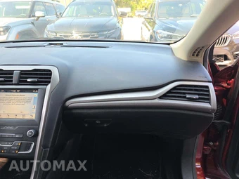 2019 Ford Fusion SE – miniatura 18
