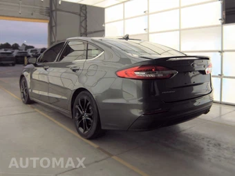 2019 Ford Fusion SE – miniatura 6