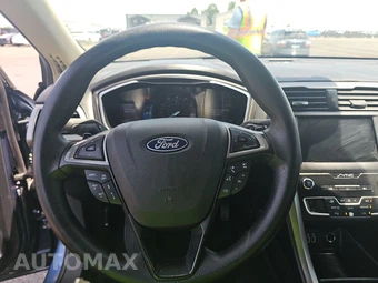 2019 Ford Fusion SE – miniatura 10