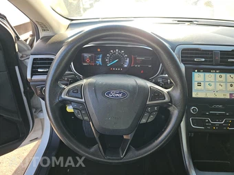 2019 Ford Fusion SE – miniatura 10