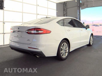 2019 Ford Fusion SE – miniatura 4