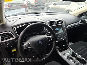 2019 Ford Fusion SE – miniatura 11