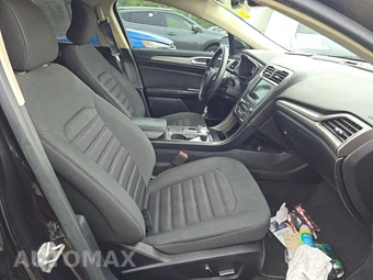 2019 Ford Fusion SE – miniatura 8