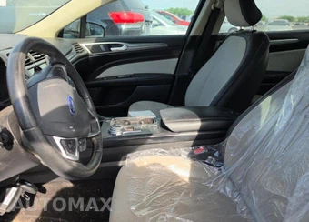 2019 Ford Fusion SE - miniatura 7