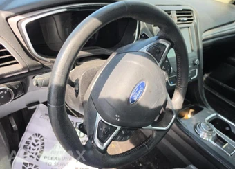 2019 Ford Fusion SE - miniatura 8