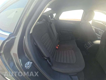2019 Ford Fusion SE - miniatura 13