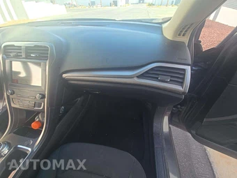 2019 Ford Fusion SE - miniatura 16
