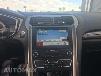 2019 Ford Fusion SE - miniatura 7