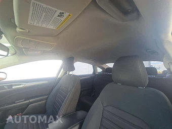 2019 Ford Fusion SE - miniatura 8
