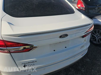 2019 Ford Fusion SE – miniatura 16