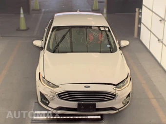 2019 Ford Fusion SE – miniatura 2