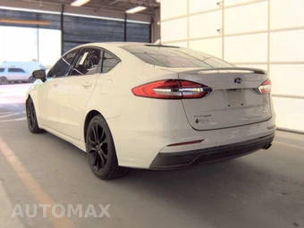 2019 Ford Fusion SE – miniatura 6