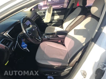 2019 Ford Fusion SE – miniatura 7