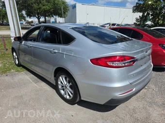 2019 Ford Fusion SE – miniatura 2