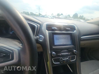 2019 Ford Fusion SE – miniatura 11