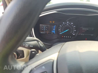 2019 Ford Fusion SE – miniatura 12