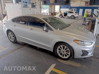 2019 Ford Fusion SE – miniatura 3