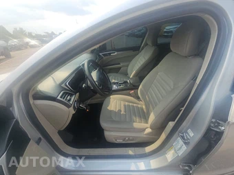 2019 Ford Fusion SE – miniatura 7