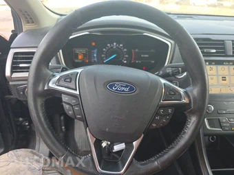 2019 Ford Fusion SE - miniatura 10