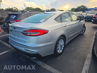 2019 Ford Fusion SE - miniatura 4