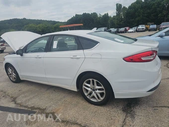 2019 Ford Fusion SE - miniatura 6