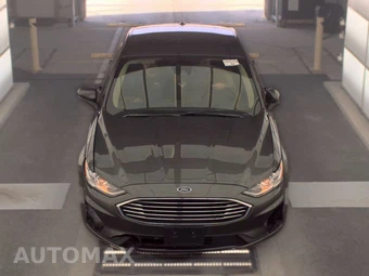 2019 Ford Fusion SE – miniatura 2
