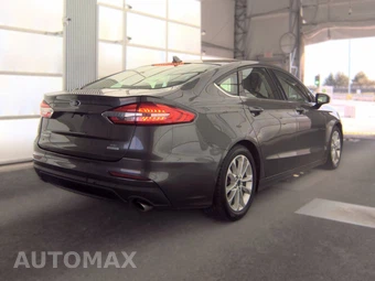 2019 Ford Fusion SE – miniatura 4
