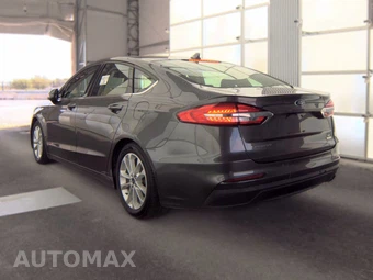 2019 Ford Fusion SE – miniatura 6