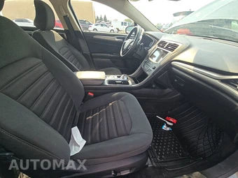 2019 Ford Fusion SE – miniatura 8