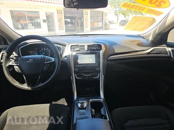 2019 Ford Fusion SE – miniatura 11