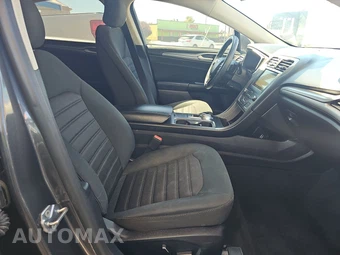 2019 Ford Fusion SE – miniatura 8