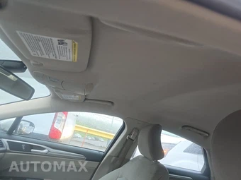 2019 Ford Fusion SE - miniatura 17