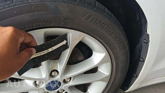 2019 Ford Fusion SE - miniatura 36