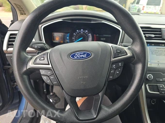 2019 Ford Fusion SE – miniatura 10