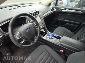 2019 Ford Fusion SE – miniatura 11
