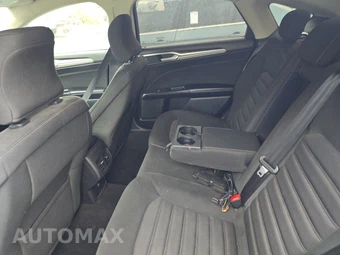 2019 Ford Fusion SE – miniatura 13
