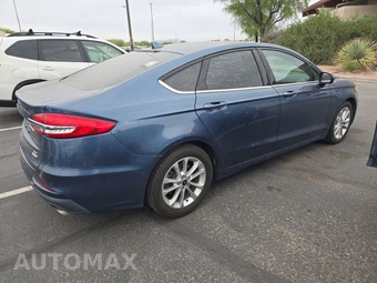 2019 Ford Fusion SE – miniatura 4