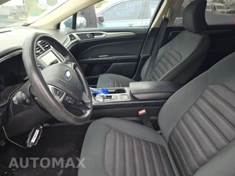 2019 Ford Fusion SE – miniatura 7