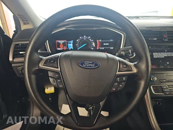 2019 Ford Fusion SE - miniatura 10