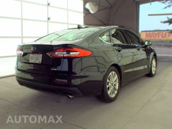 2019 Ford Fusion SE - miniatura 4