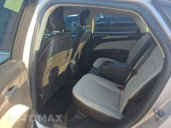 2019 Ford Fusion SE – miniatura 13